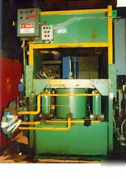 Used: g.p. 400 ton upstroke self-contained hyd molding