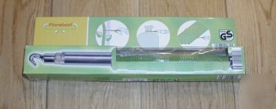 Potato sack sealer tool for twisting wires