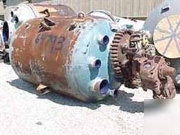 Used: pfaudler 1000 gal ra reactor, double mech seals &