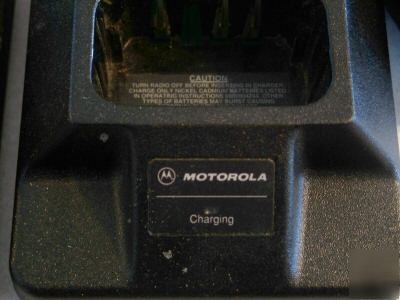 Motorola gtx 800 mhz handheld w/2 chargers trunking